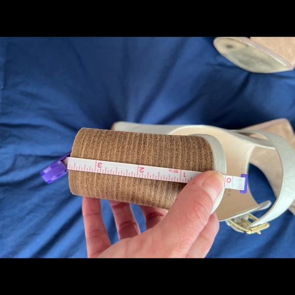 Madden Girl Darlynn Taupe Fabric Suede Sandals Sz 8.5 - Picture 7 of 8